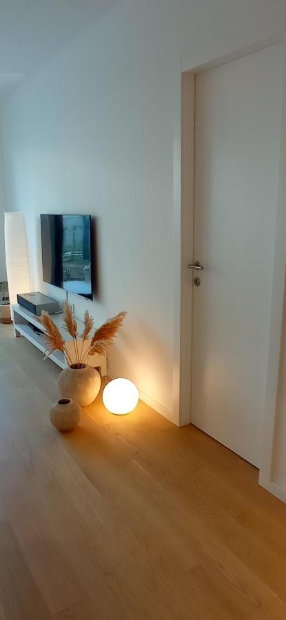 Apartment With Private Pool スプリト エクステリア 写真