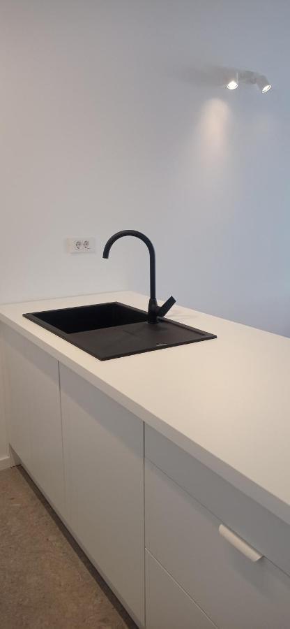 Apartment With Private Pool スプリト エクステリア 写真