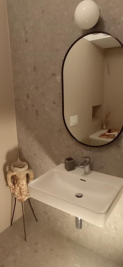 Apartment With Private Pool スプリト エクステリア 写真