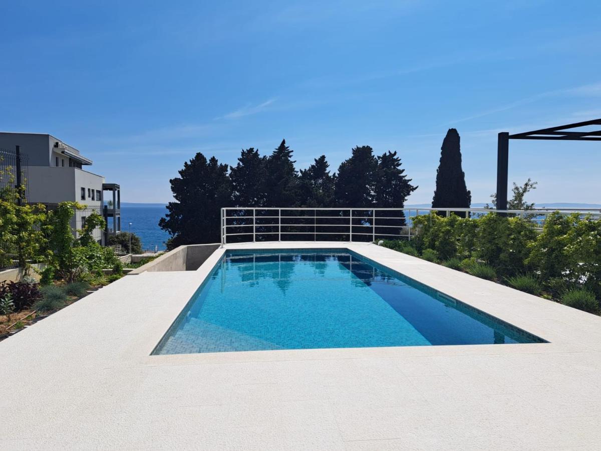 Apartment With Private Pool スプリト エクステリア 写真