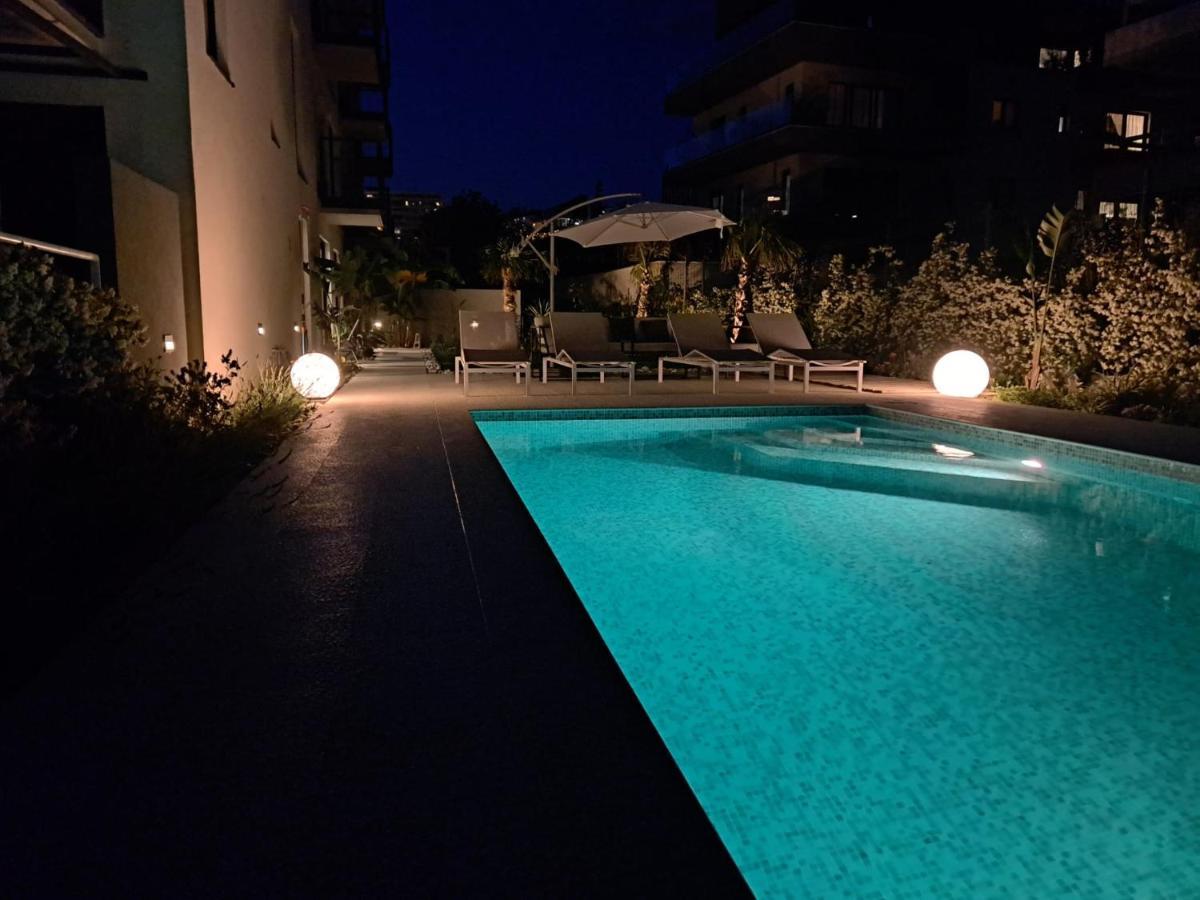 Apartment With Private Pool スプリト エクステリア 写真
