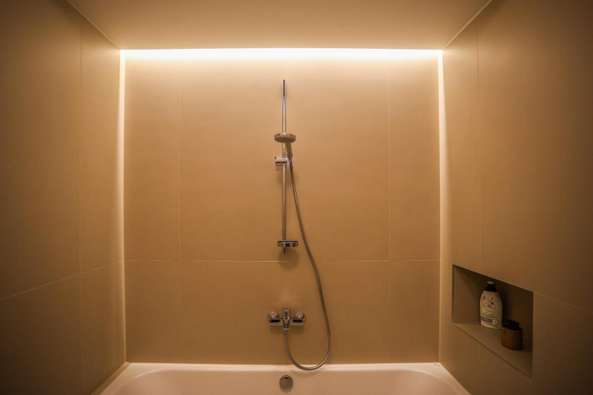 Apartment With Private Pool スプリト エクステリア 写真