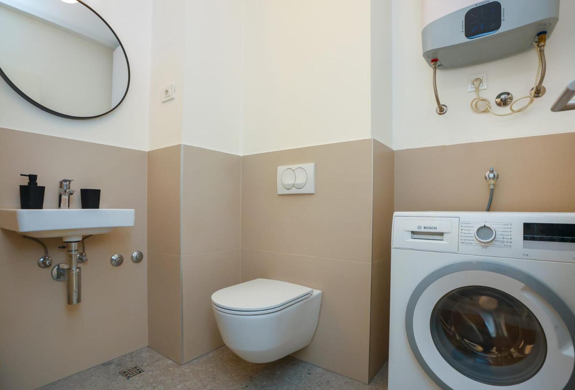 Apartment With Private Pool スプリト エクステリア 写真
