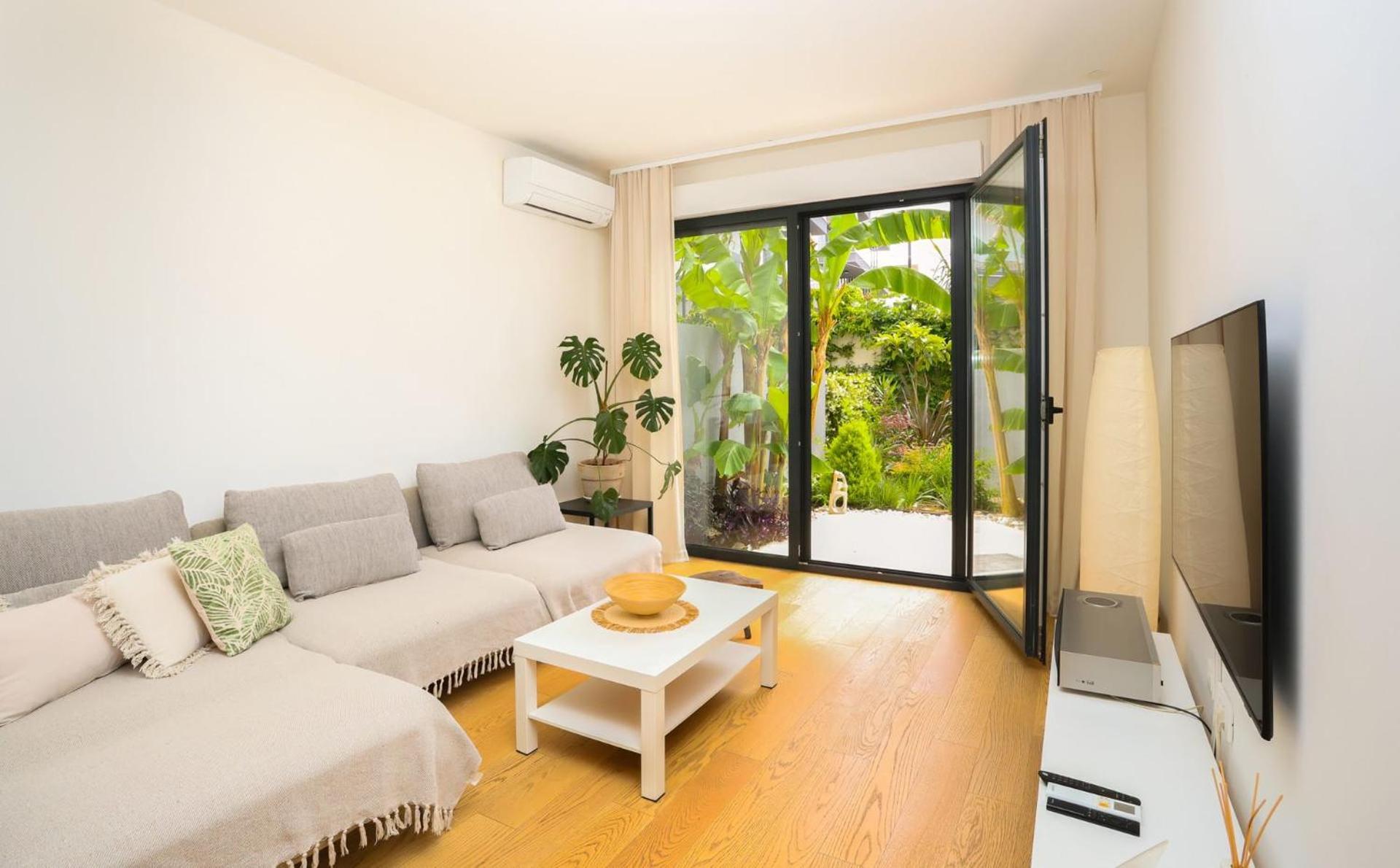 Apartment With Private Pool スプリト エクステリア 写真