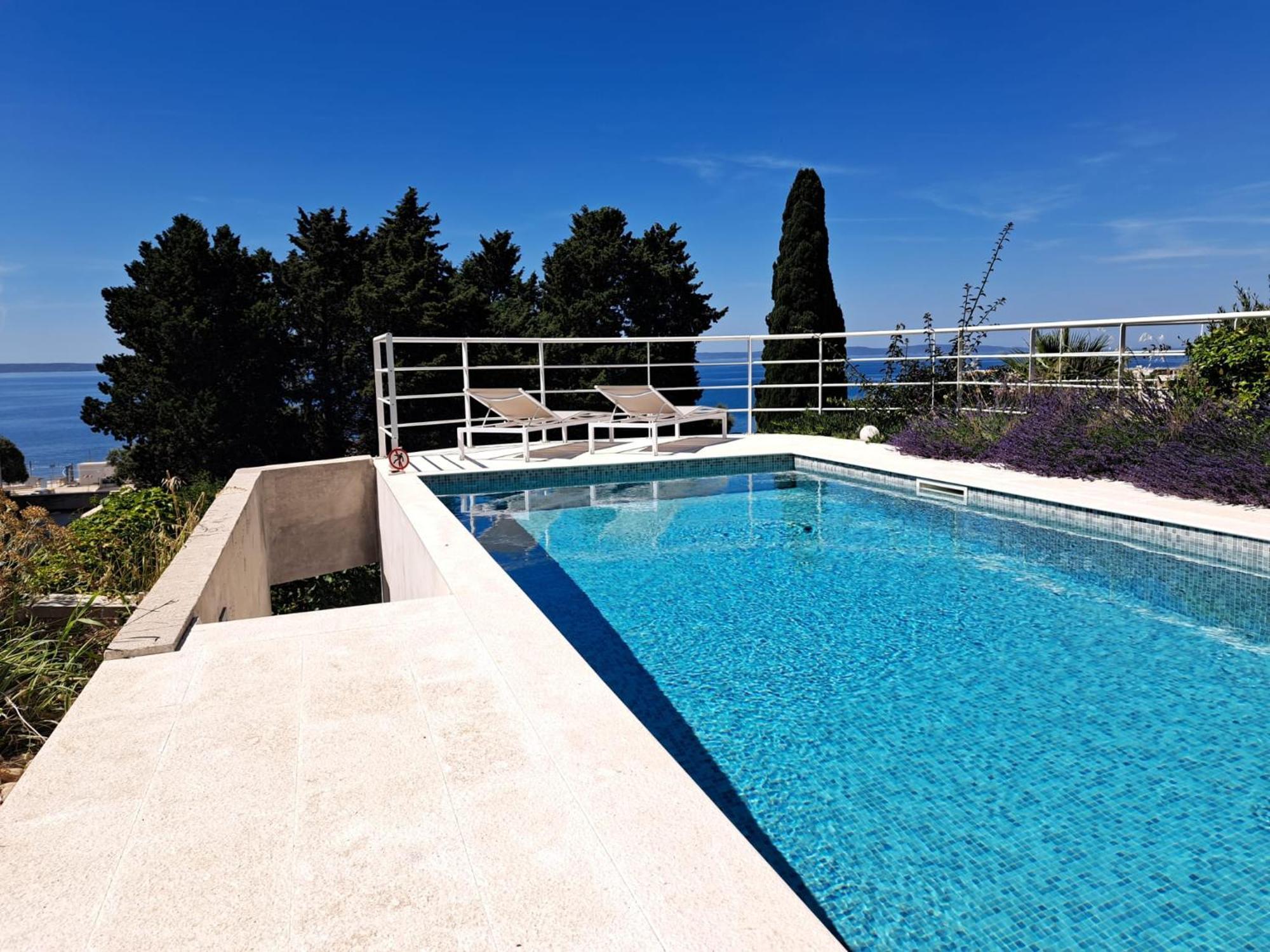 Apartment With Private Pool スプリト エクステリア 写真